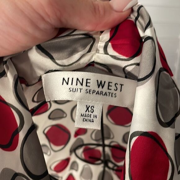 Nine West red/grey Tie neck sleeveless blouse size XS - Picture 4 of 5